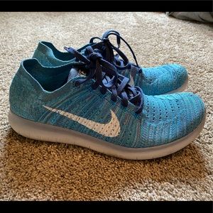Nike Free Flyknit
